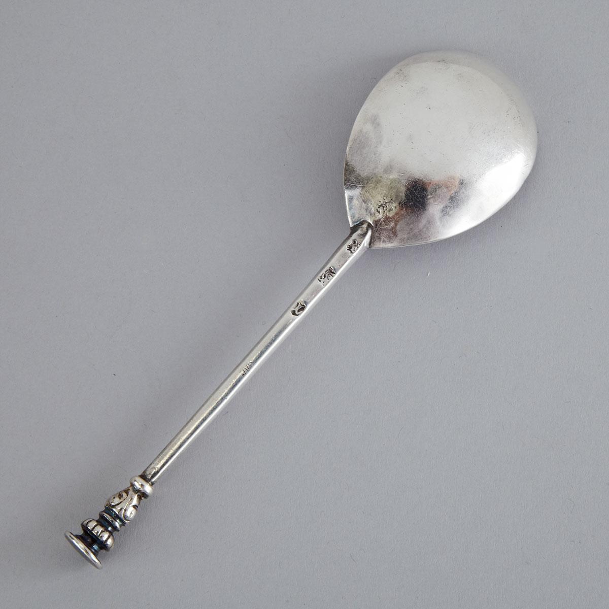 James I Silver Seal Top Spoon, London, 1608