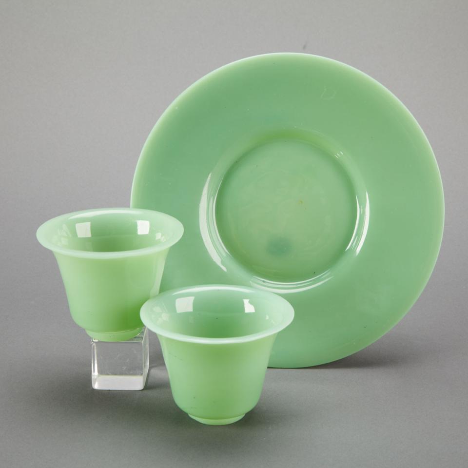 Three Emerald Green Peking Glass Vessels, Late Qing Dynasty