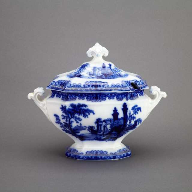 Charles Meigh ‘Improved Stone China’ Blue-Printed ‘Athens’ Pattern Covered Soup Tureen, 1840s