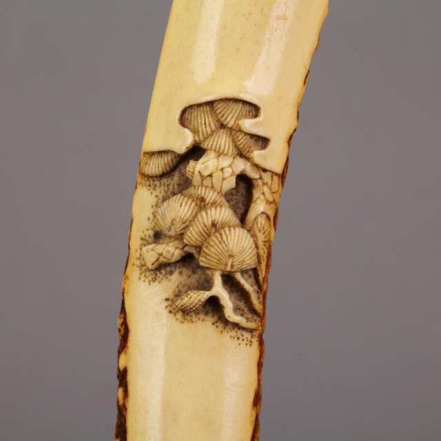 Japanese Carved Antler Parasol Handle, early 20th century
