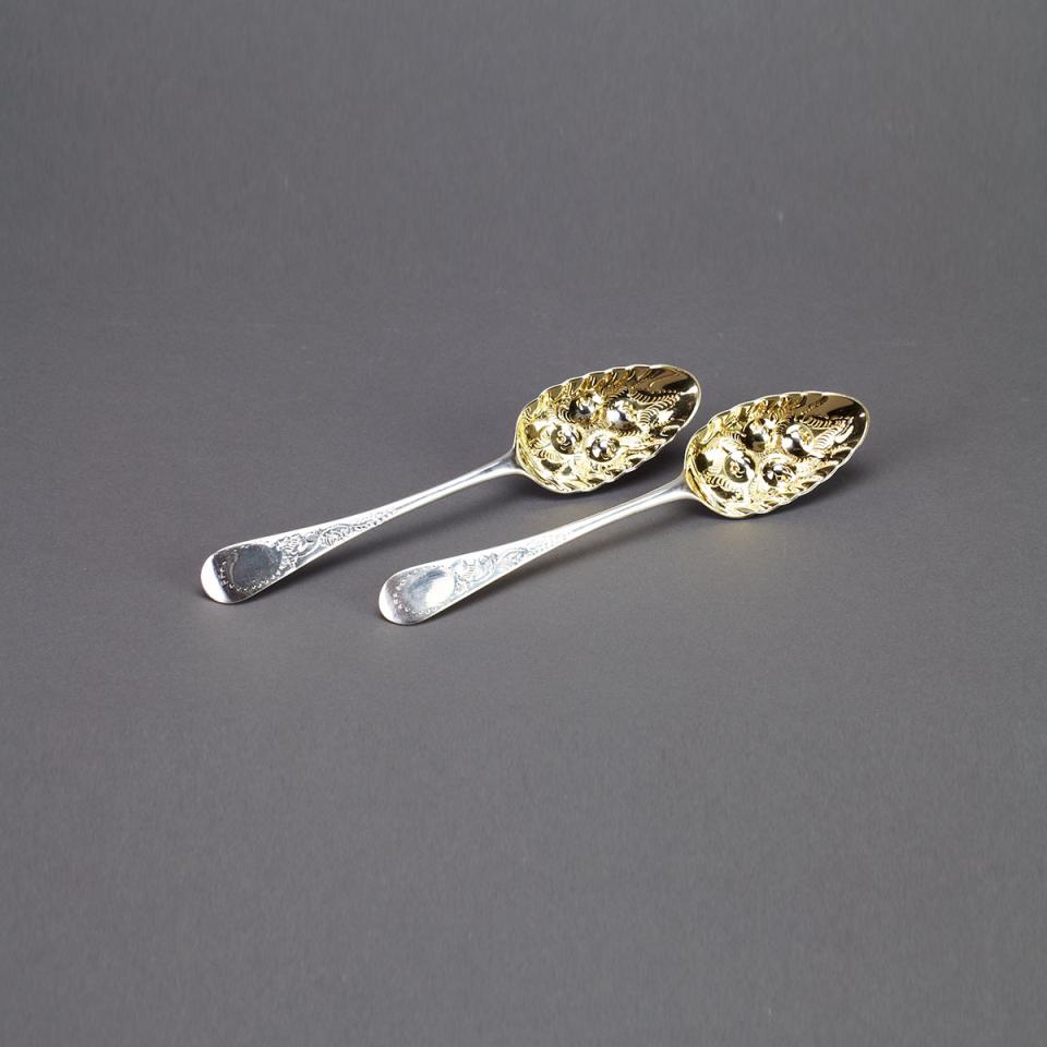 Pair of George III Silver Berry Spoons, George Smith (III) & William Fearn, London, 1788