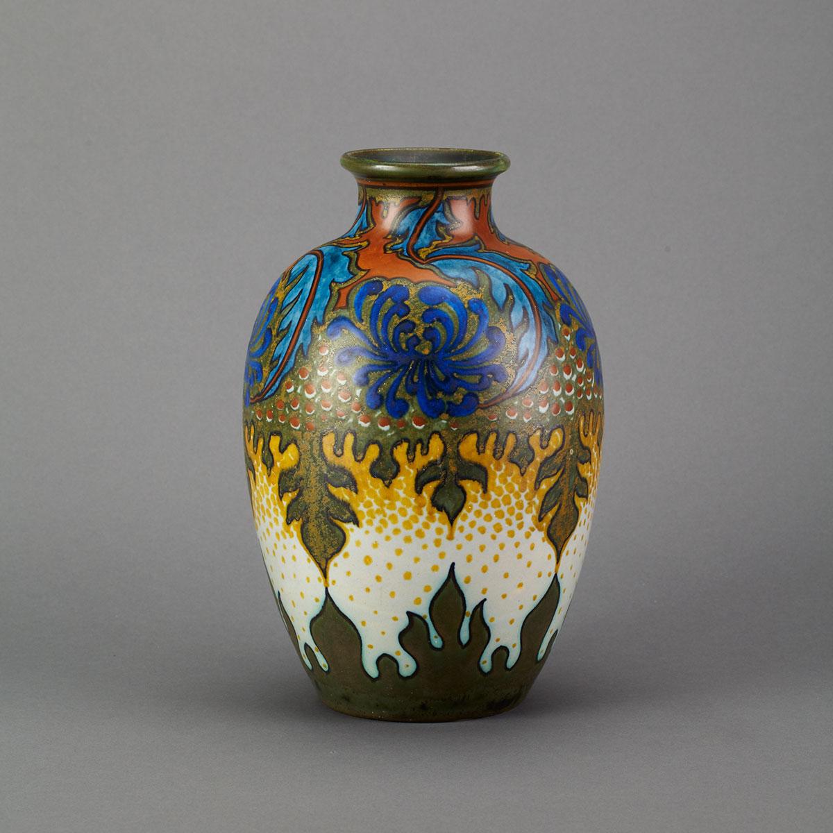 Zuid Holland Gouda ‘Sana’ Vase, early 20th century