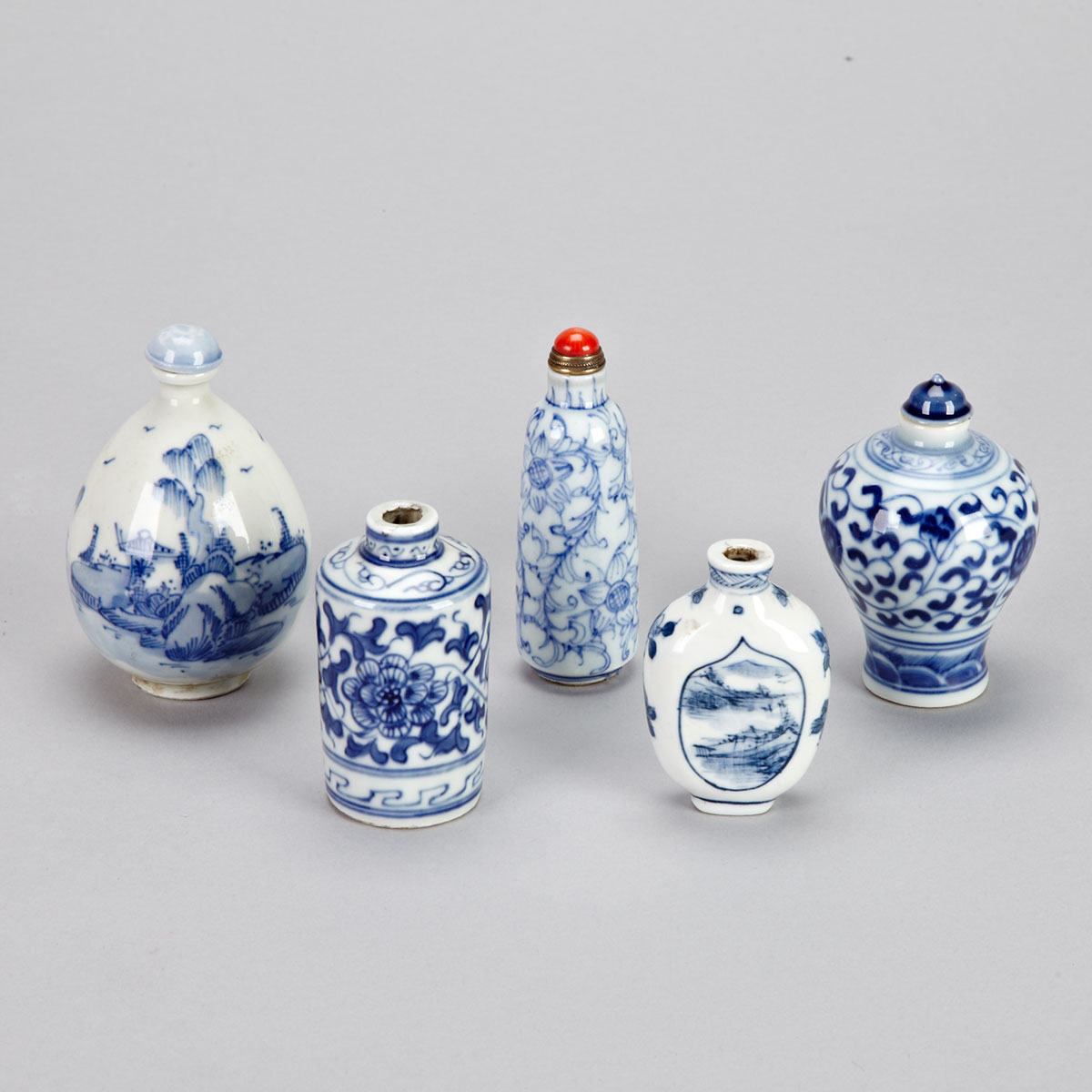 Five Blue and White Snuff Bottles, 19th/20th Century