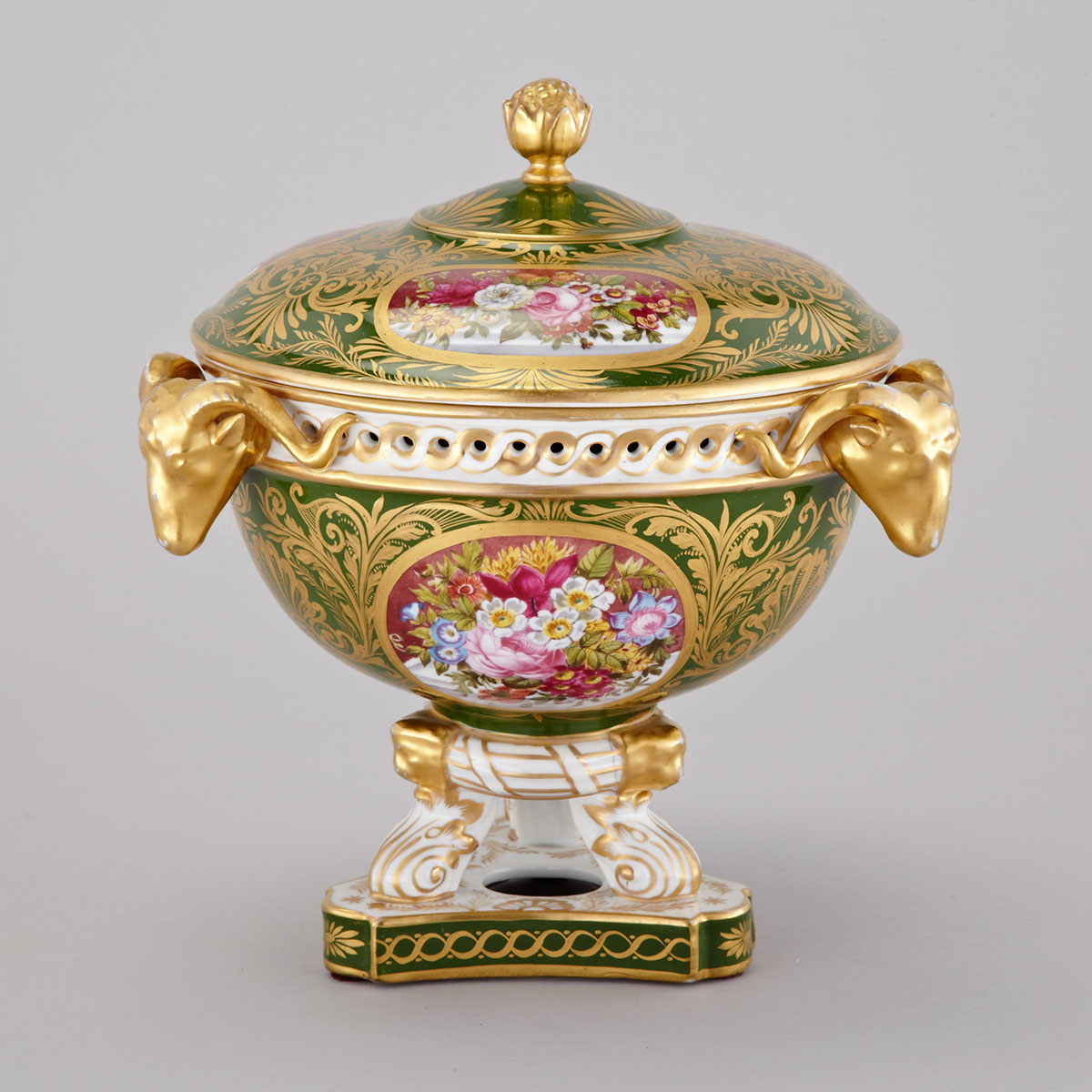Samson ‘Derby’ Green-Ground Potpourri Bowl and Cover, c.1900