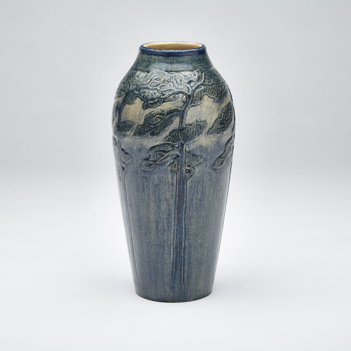 Newcomb College Vase, Anna Frances Simpson, 1909