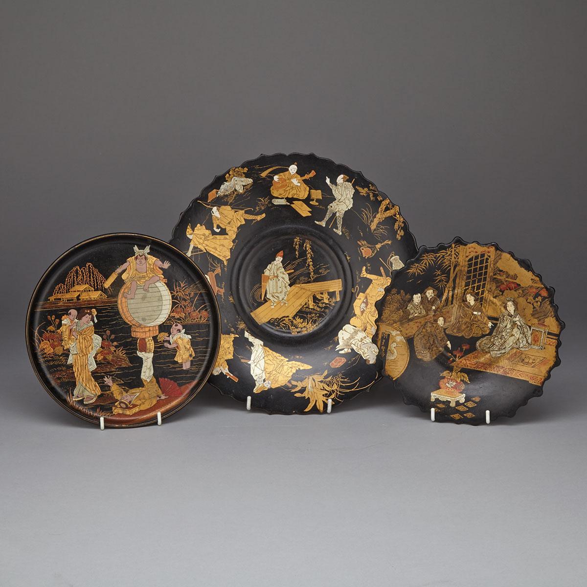 GROUP OF three CHINOISERIE lacquered PAPIER MACHÉ trays, 19TH CENTURY