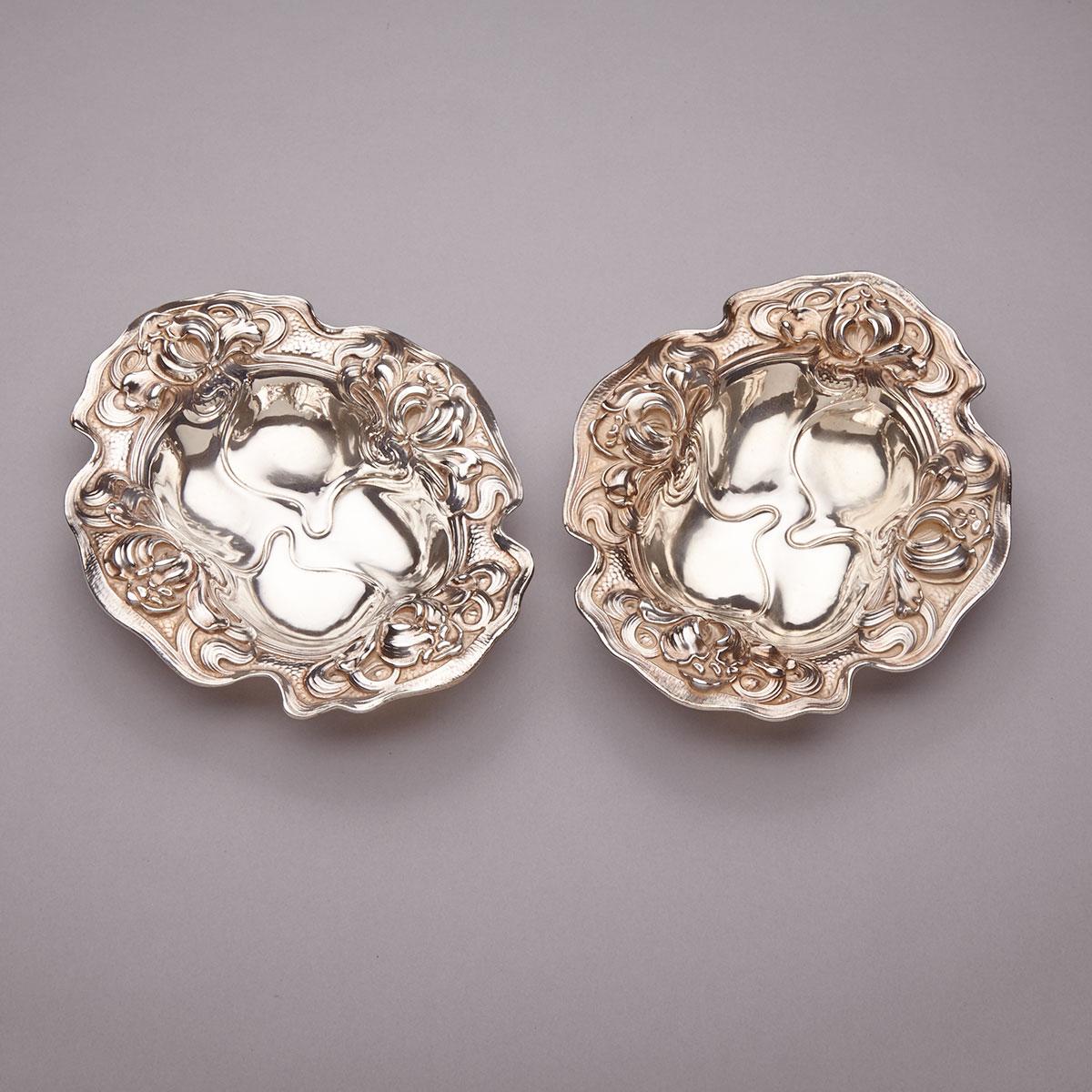 Pair of American Silver Shaped Oval Dishes, William B. Kerr, Newark, N.J., c.1900