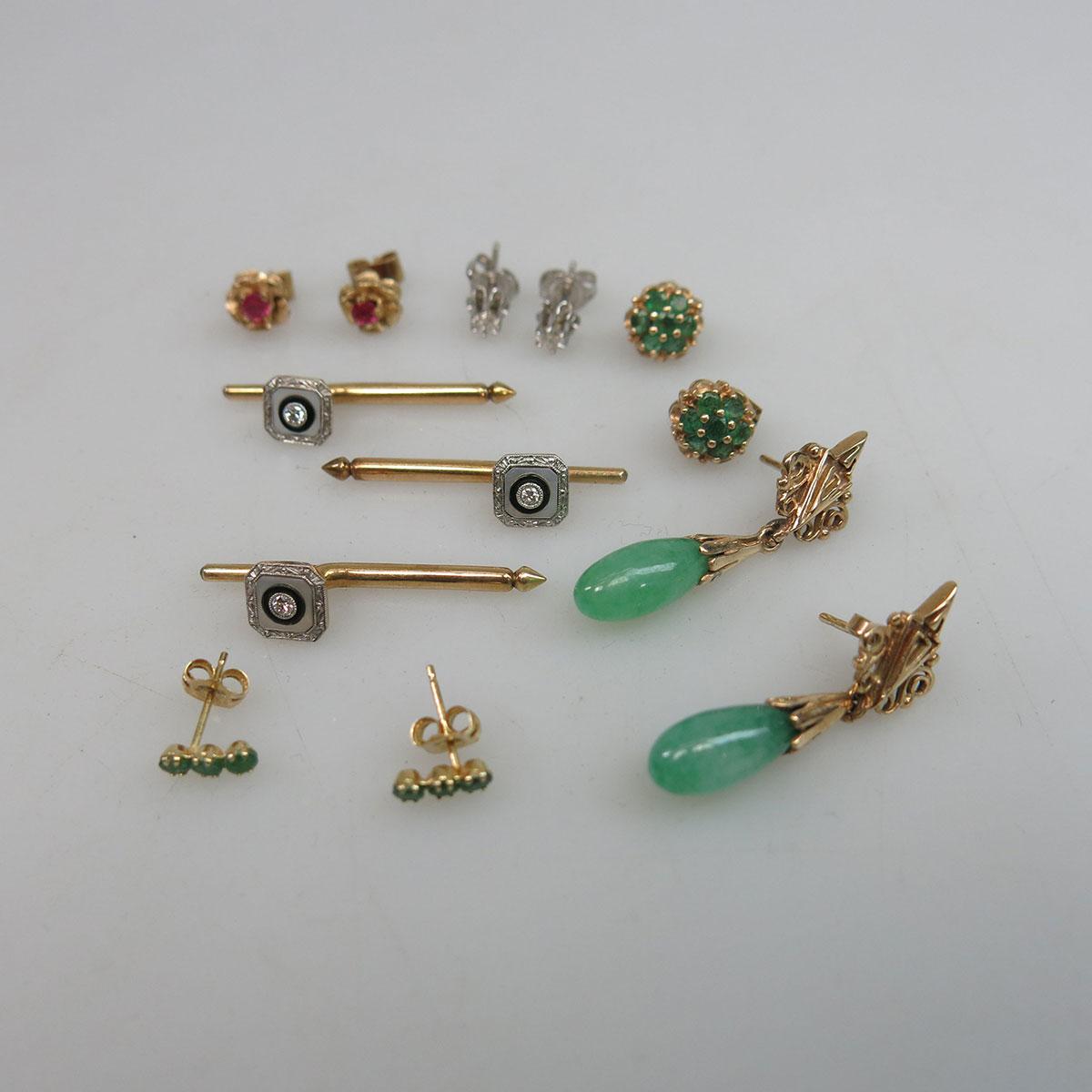 5 Pairs Of Various Gold Stud Earrings