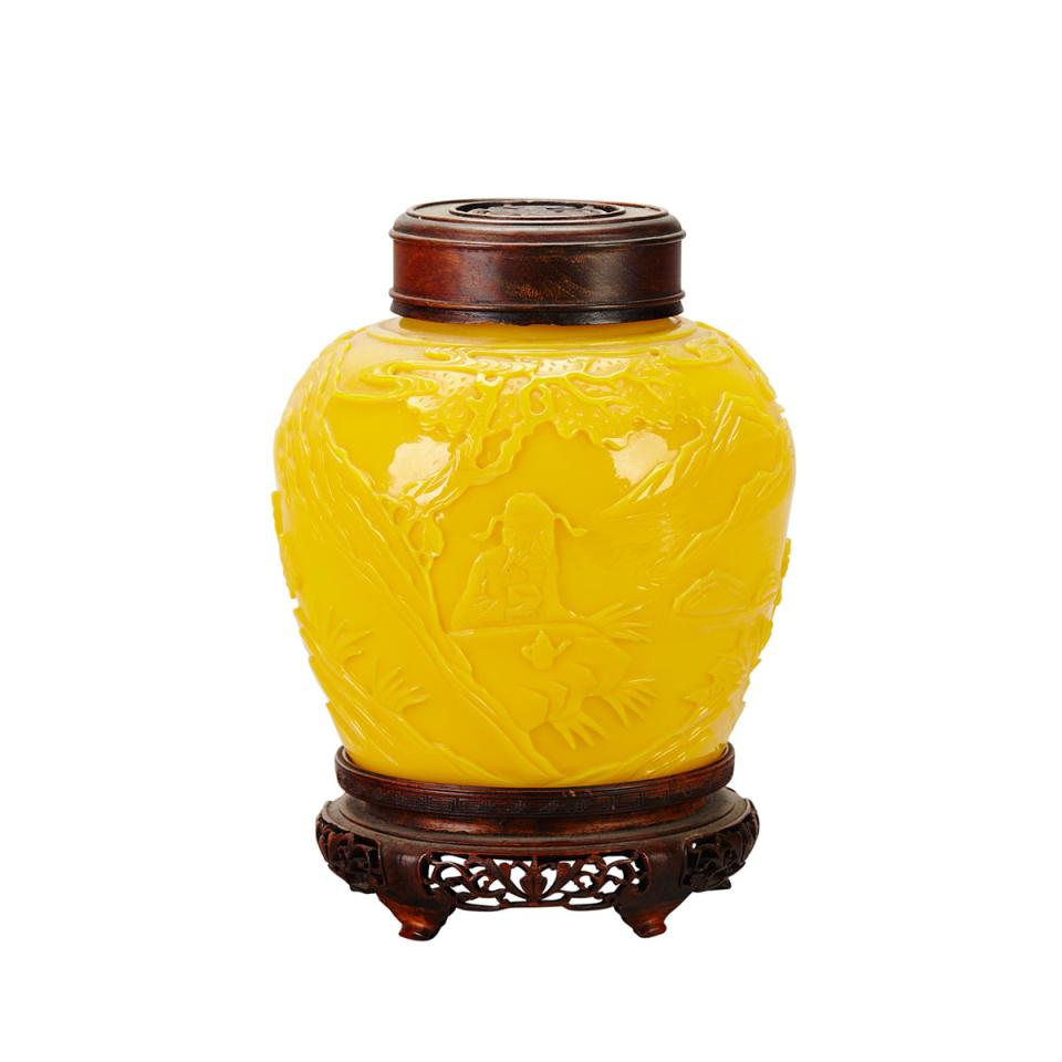 Yellow Peking Glass Ginger Jar, Republican Period 