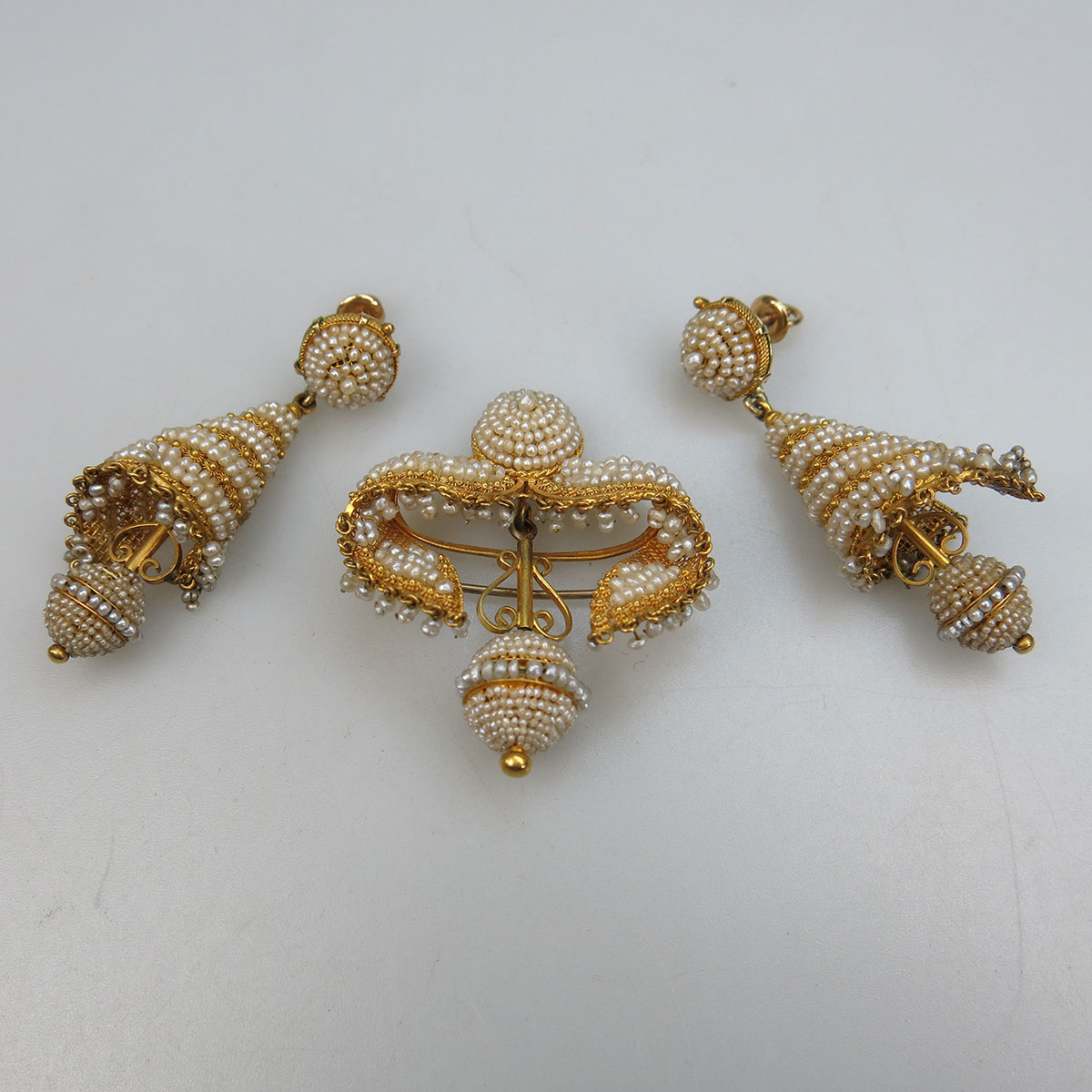 14k Yellow Gold Brooch And Earrings