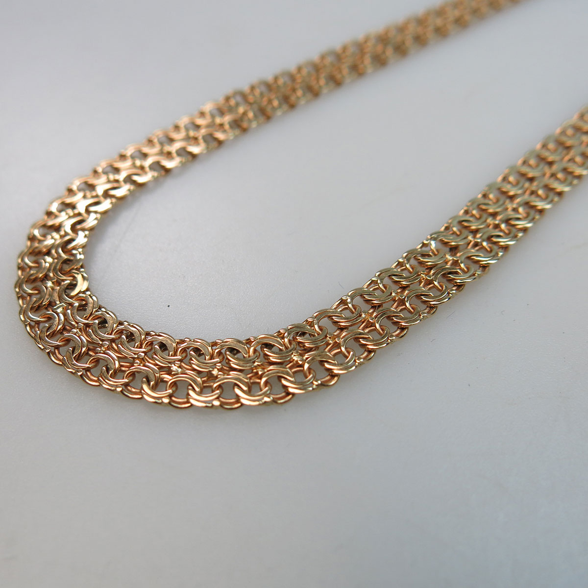 Swedish 18k Yellow Gold Double Figure-Eight Necklace