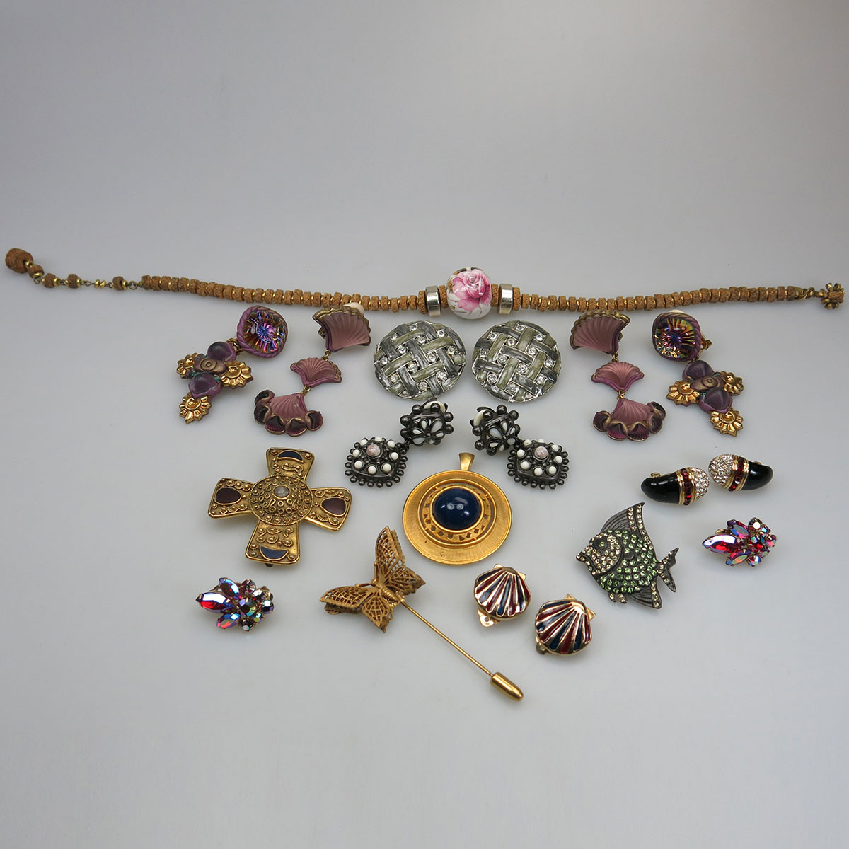 Quantity Of Costume Jewellery