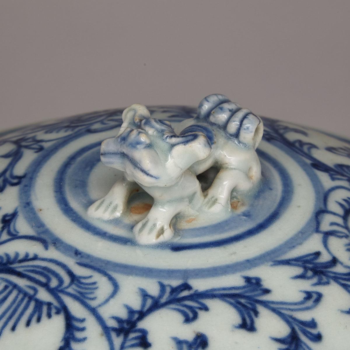 Blue and White Congee Pot and Cover, 19th Century 