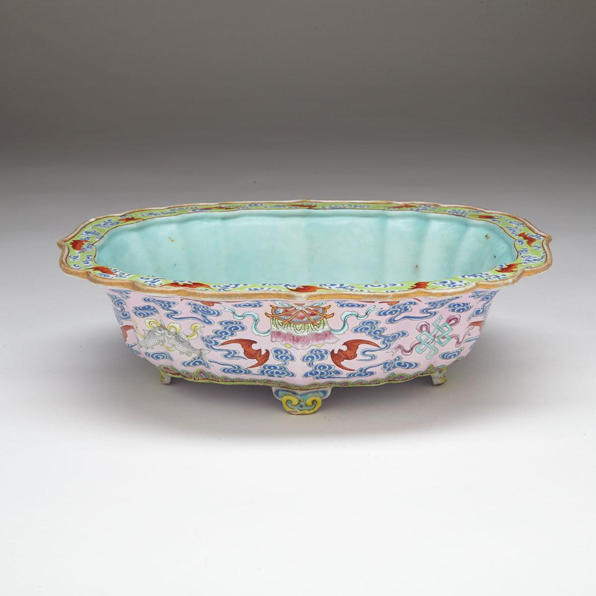 Famille Rose Shallow Planter, Late Qing Dynasty