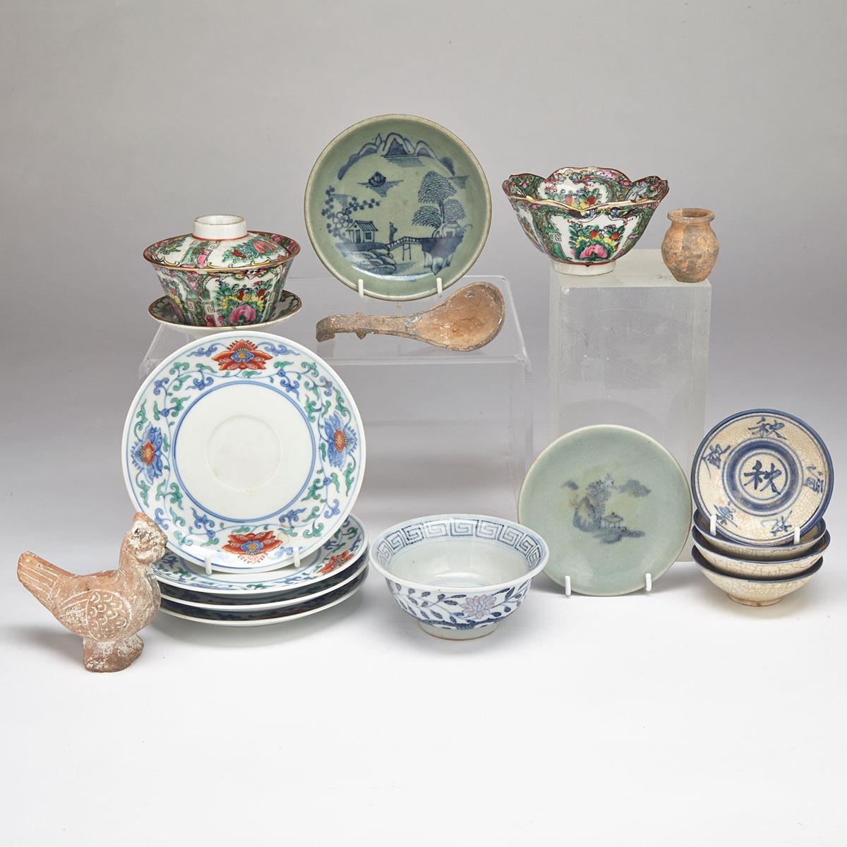 Group of Assorted Chinese Porcelain and Ceramic Items, 19th/20th Century