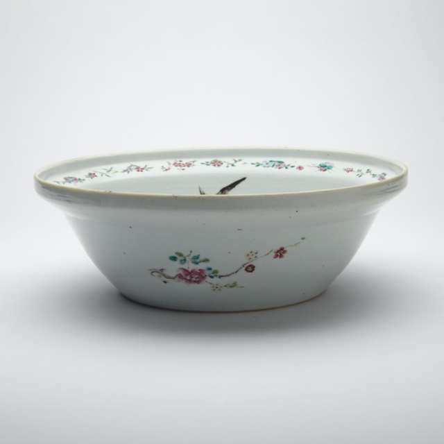 Large Famille Rose ‘Magpie and Peony’ Basin, Republican Period