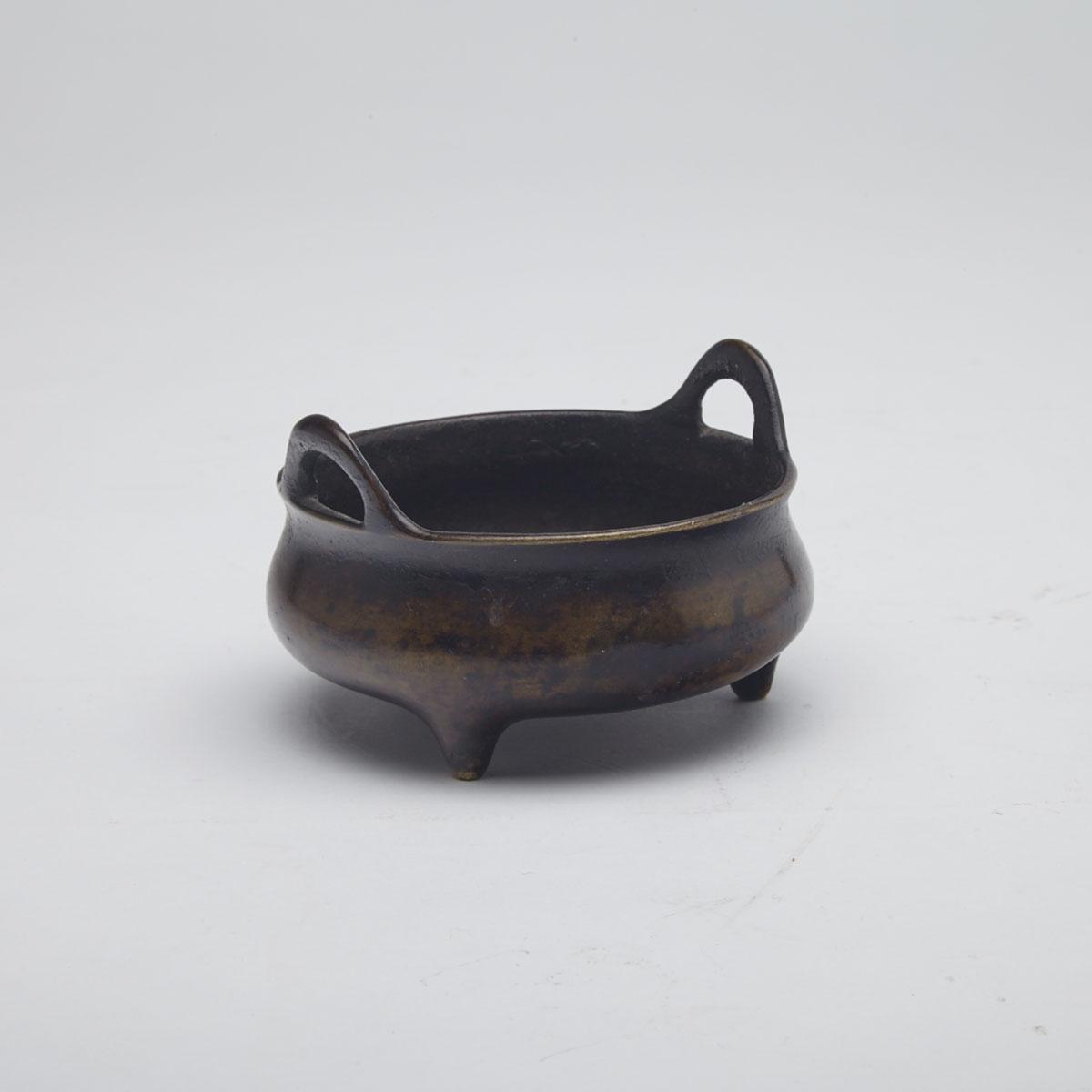 Small Bronze Tripod Incense Burner, Xuande Mark, 19th/20th Century