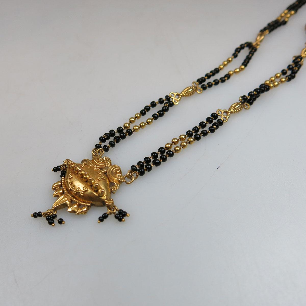 22k Yellow Gold And Onyx Bead Necklace