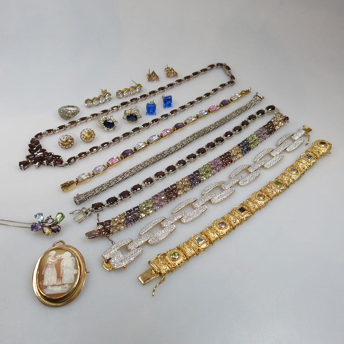 Quantity Of Silver Jewellery