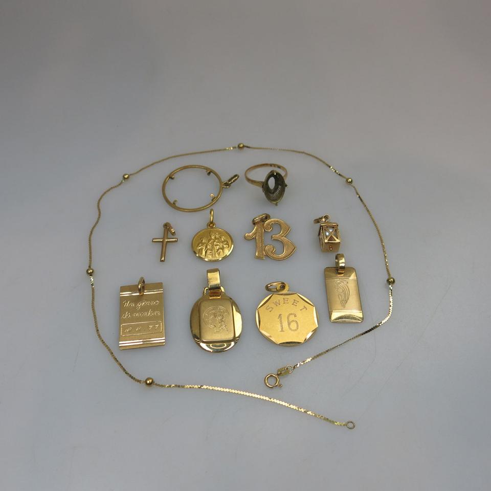 Small Quantity Of Gold Jewellery  