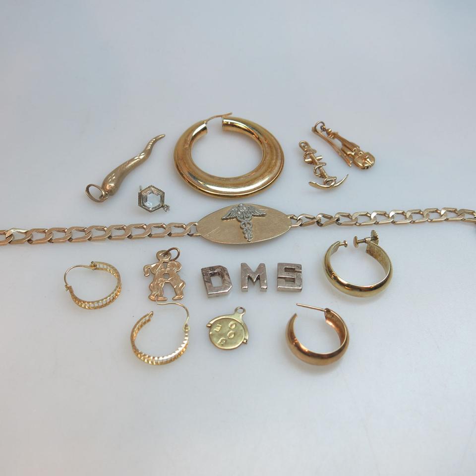 Quantity Of Gold Jewellery 