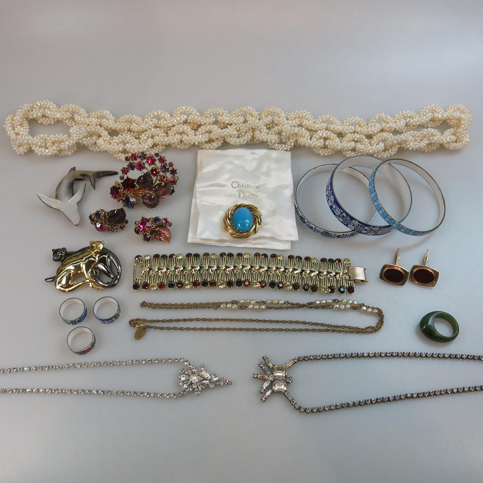 Quantity Of Various Jewellery
