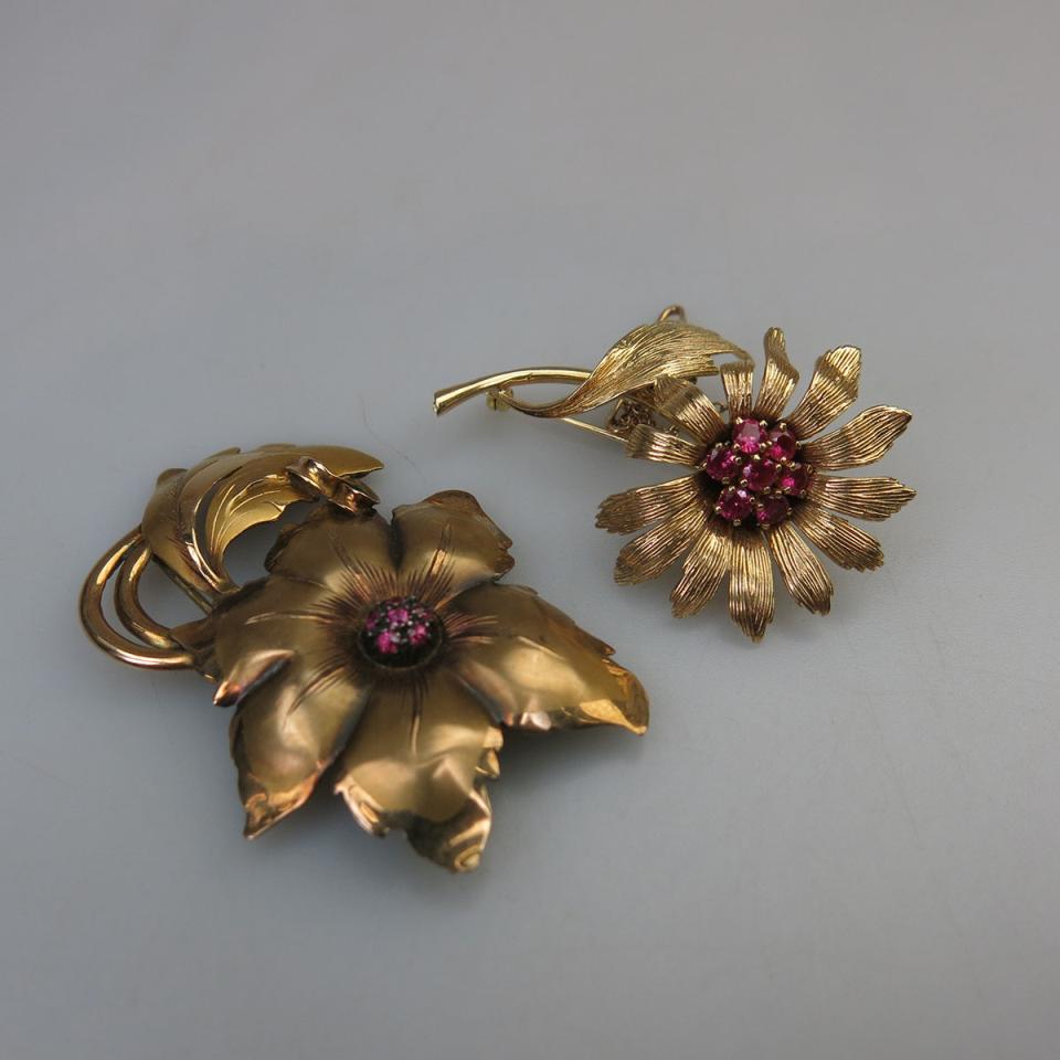 2 x 14k Yellow Gold Floral Brooches  
