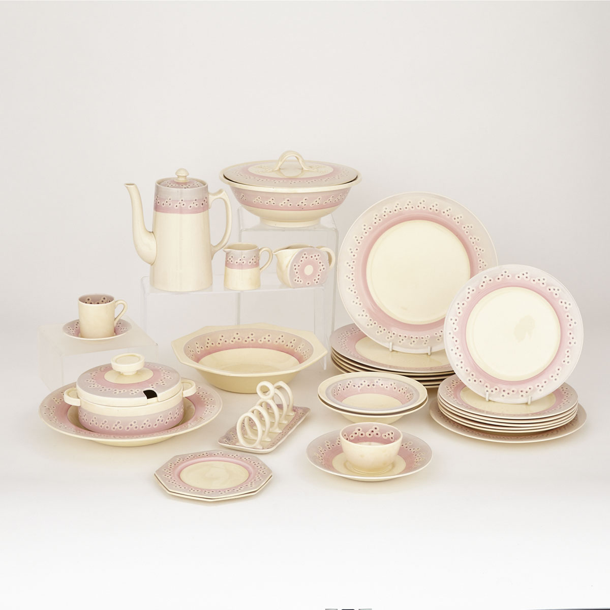 Clarice Cliff ‘Honiton’ (Pink) Pattern Part Service, c.1935