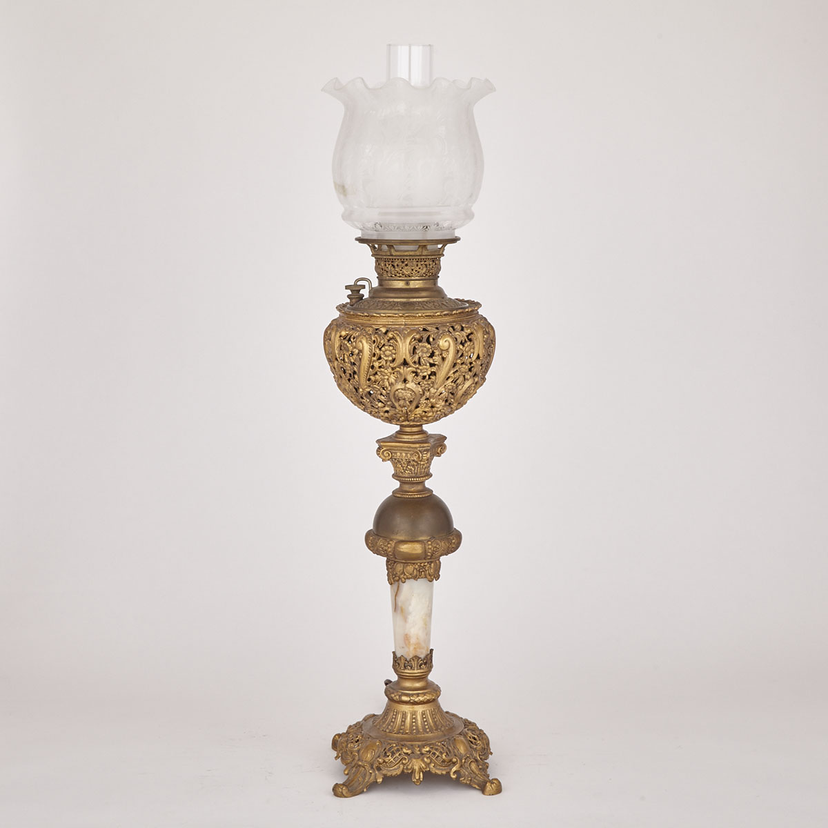 Victorian Onyx Mounted Gilt Metal Kerosene Banquet Lamp, late 19th century