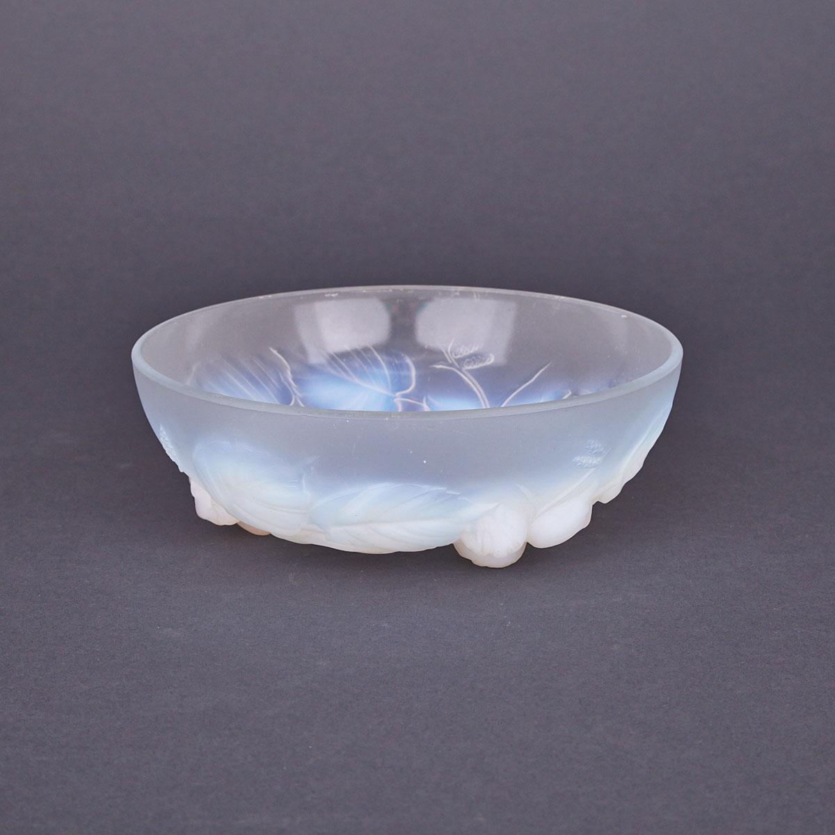 Etling ‘Noisettes’ Opalescent Glass Bowl, 20th century