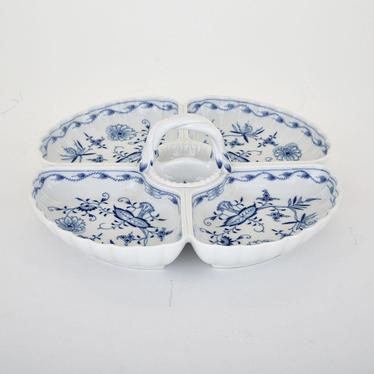 Meissen Blue Onion Pattern Hors d’Oeuvres Dish, late 19th century