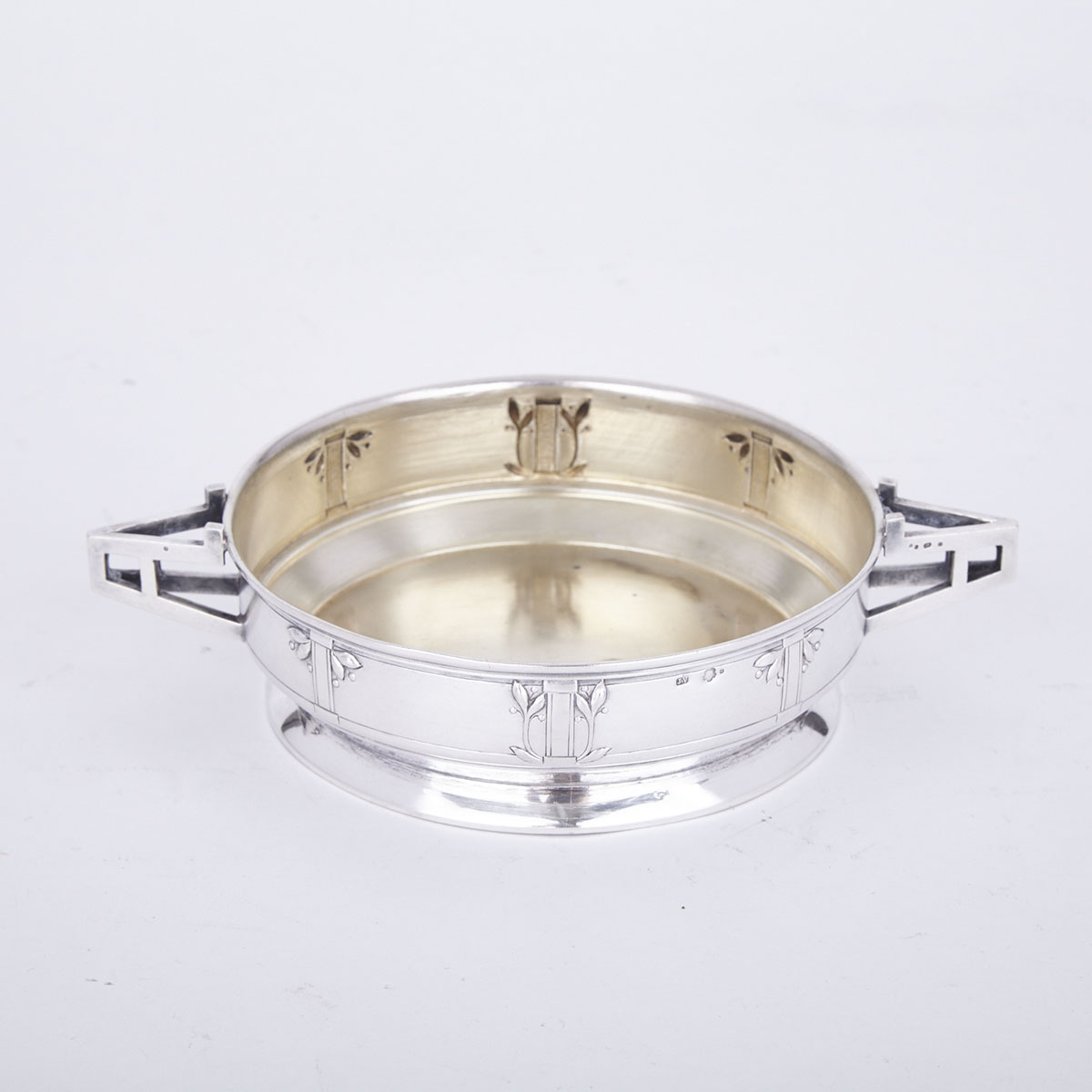 Austro-Hungarian Secessionist Silver Two-Handled Shallow Bowl, Vienna, early 20th century