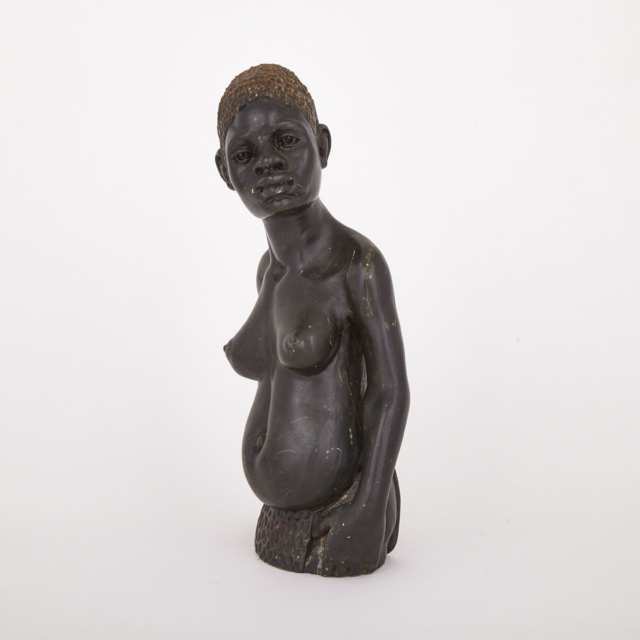 Serpentine Female Nude Study Carving, signed Shadu, Southern Africa, c.  1970