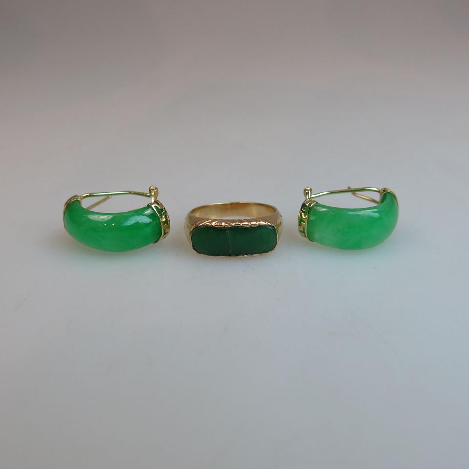 18K Yellow Gold Ring And 14K Earrings, all set with jadeite panels, 5 1/2; 8.3 grams note crack in ring