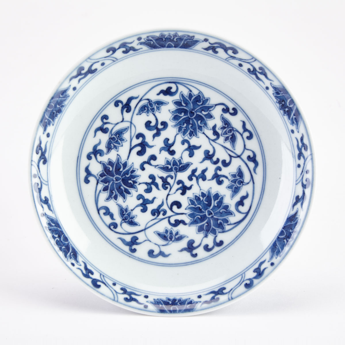 A Blue and White Lotus Dish, Guangxu Mark and Period (1875-1908)