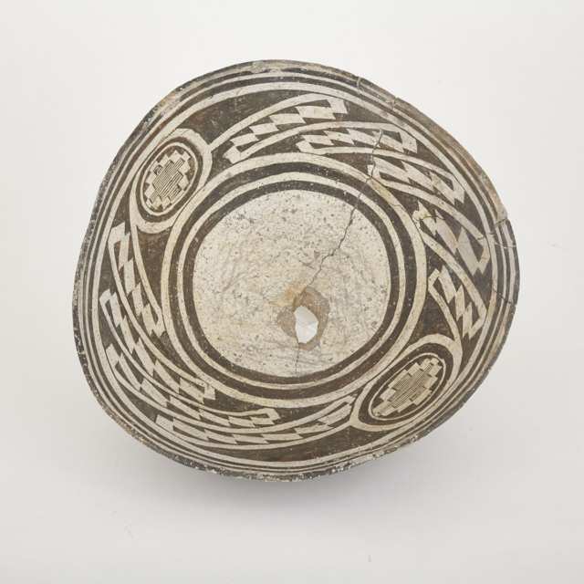 Black-on-White Pottery Bowl, possibly Mimbres, New Mexico