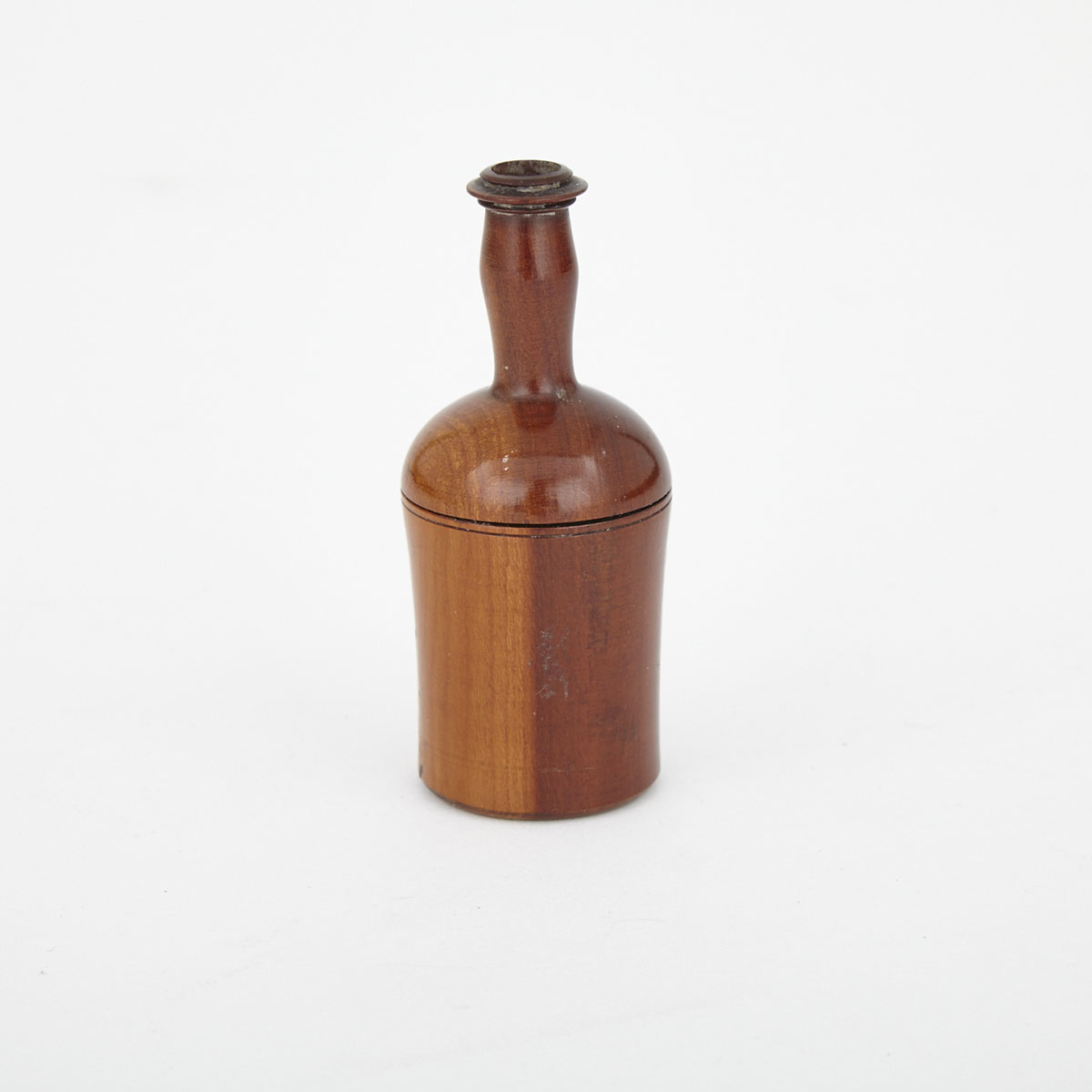 Turned Treen Bottle Form Nutmeg Grater, early 19th century