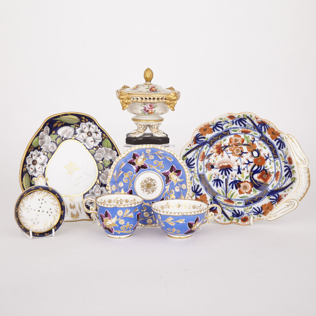 Group of English Porcelain Table Articles, late 18th/19th century