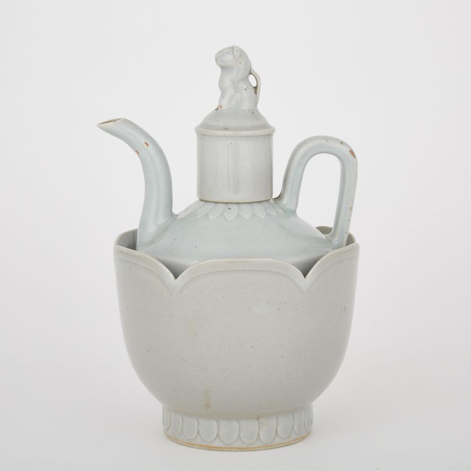 A Porcelain Ewer with Bowl, Song Dynasty or Later