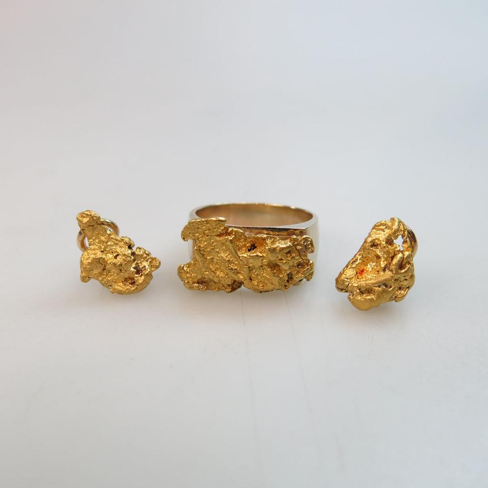 10k Yellow Gold Ring And Earrings 