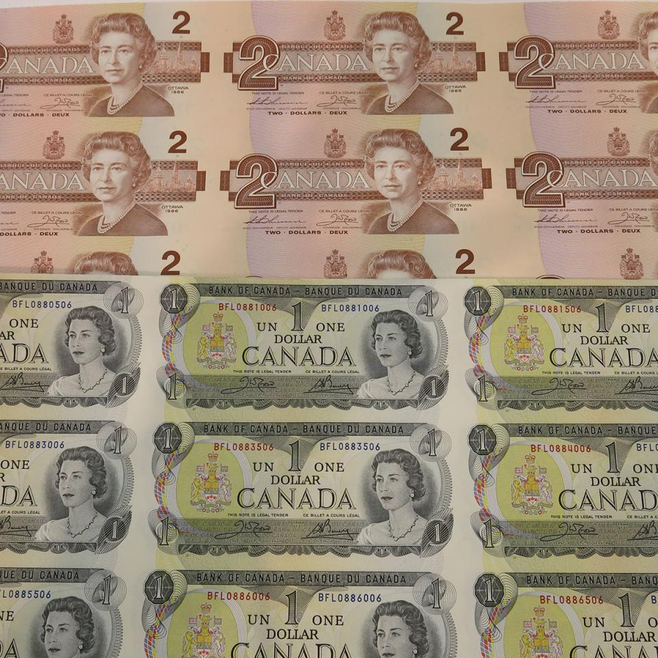 4 Uncut Canadian 1973 $1 And 4 Uncut Canadian 1986 $2 Bank Note Sheets