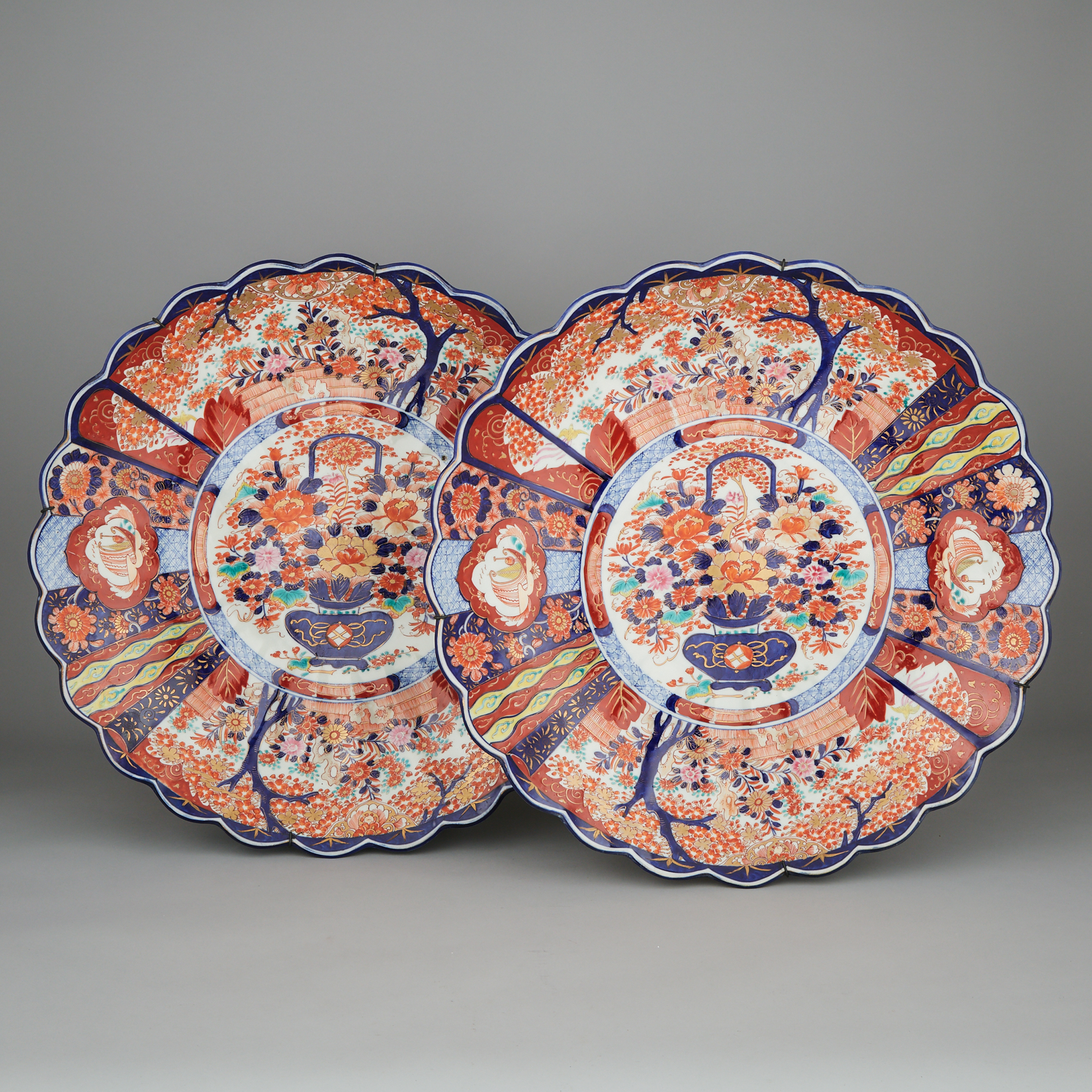 A Pair of Large Floral Rimmed Imari Chargers, 19th Century