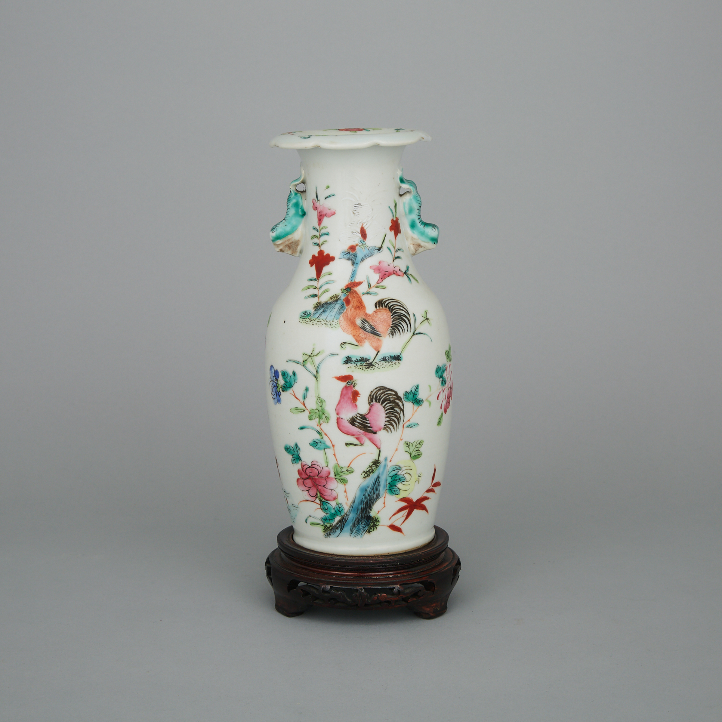 A Famille Rose 'Birds' Vase, Guangxu Mark, Early 20th Century