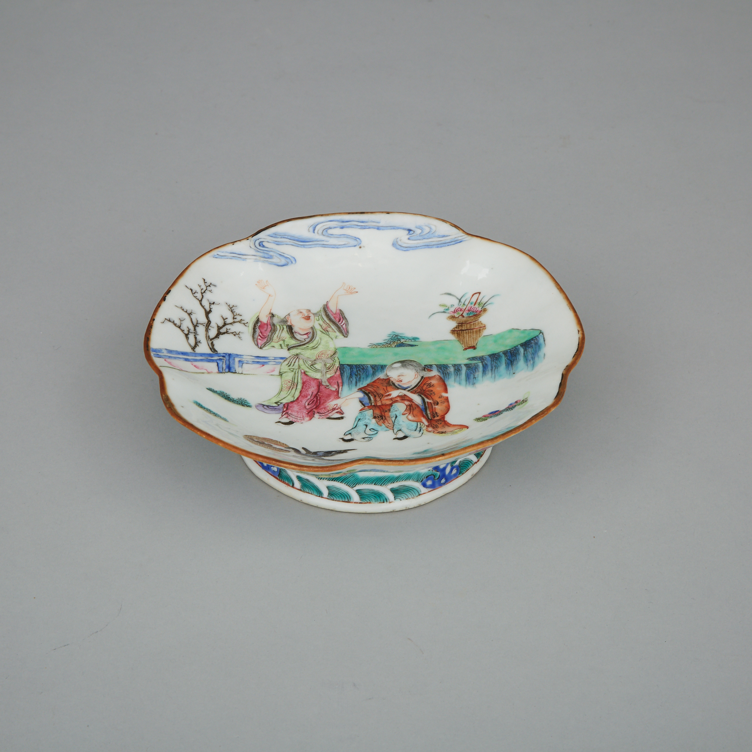 A Famille Rose Footed Dish, Tongzhi Mark