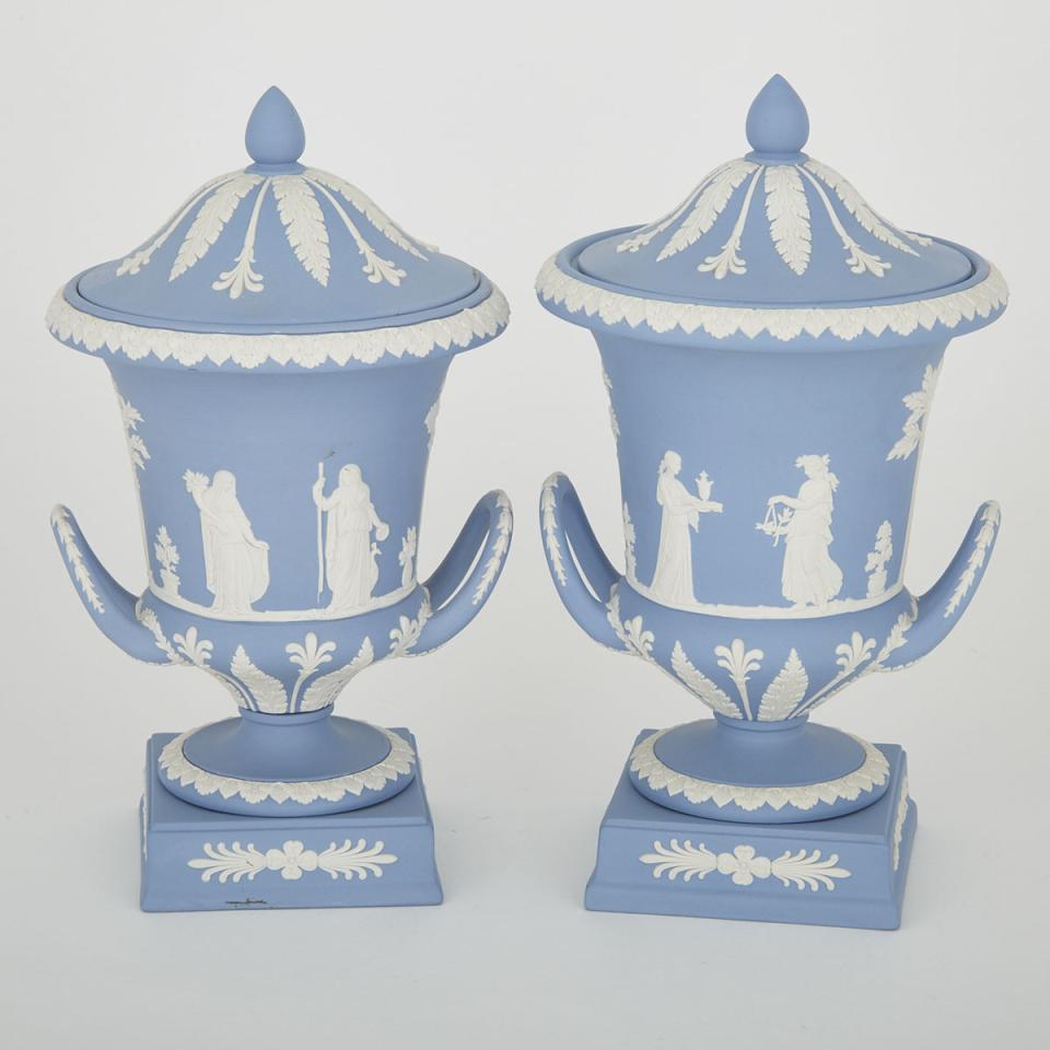 Two Wedgwood Blue Jasper Campana Shaped Vases with Covers, 20th century 
