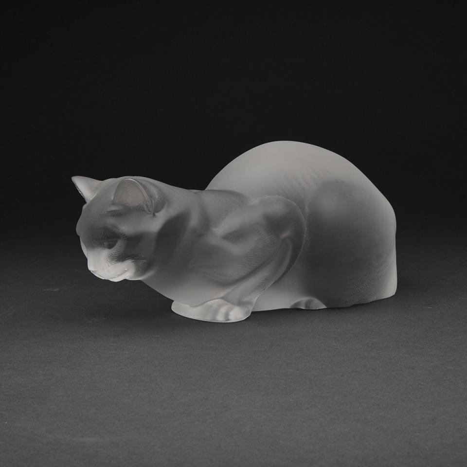 Lalique Moulded and Frosted Glass Crouching Cat, post-1978