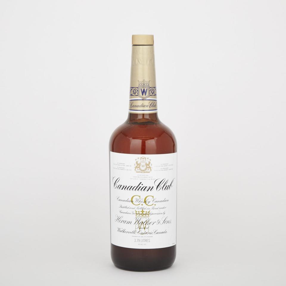 CANADIAN CLUB BLENDED WHISKY  (1 3.79 LITERS)