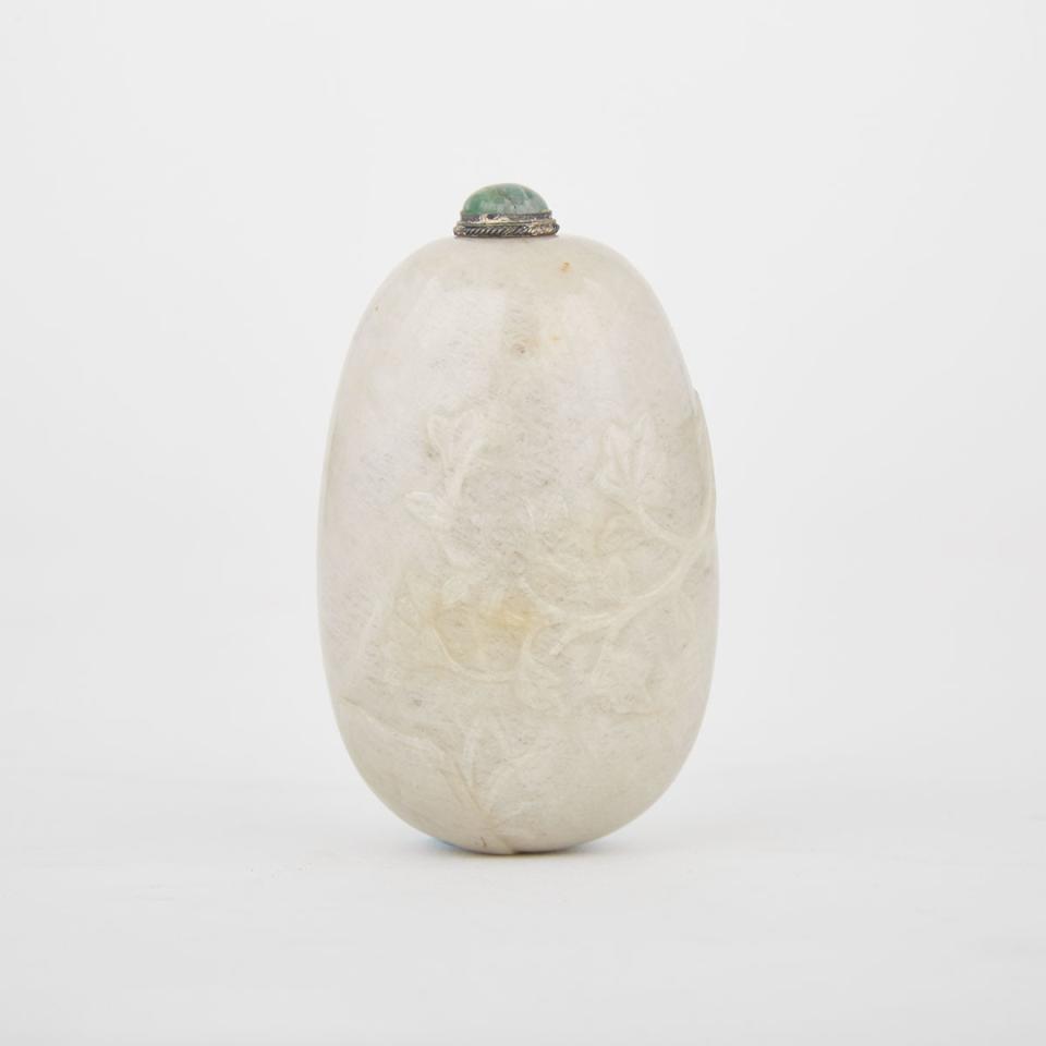 A Large Striated Jadeite ‘Pebble’ Snuff Bottle, 19th Century