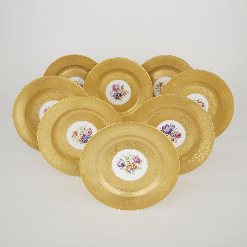Eight Hutschenreuther Gilt-Banded Floral Service Plates, 20th century