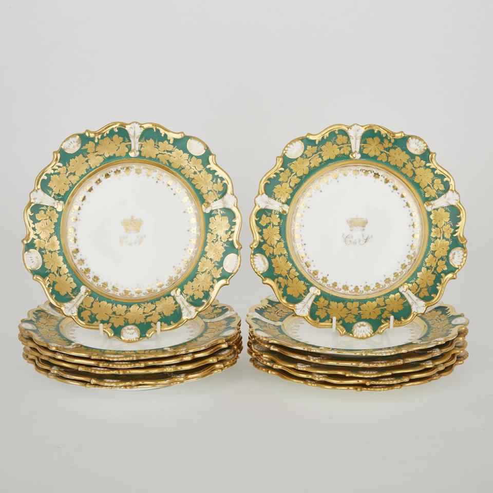 Twelve Davenport Green and Gilt Decorated Dessert Plates, c.1830-40